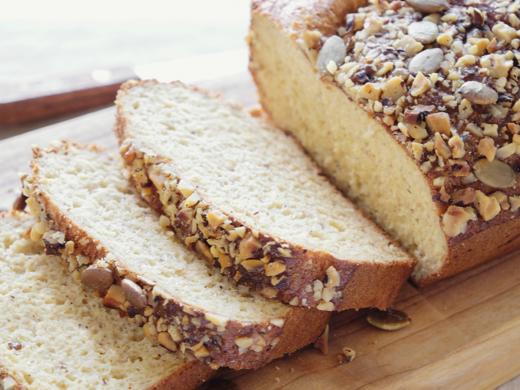 Low-Carb Almond Bread (GF & KETO-friendly)